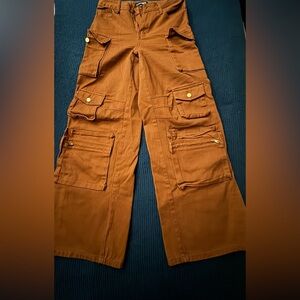 Fashion nova cargo style jeans